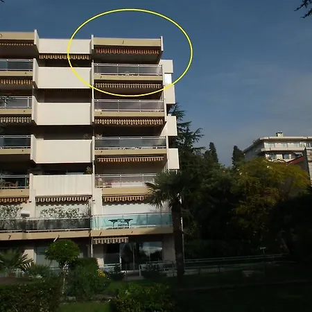 Apartment Montmorency *