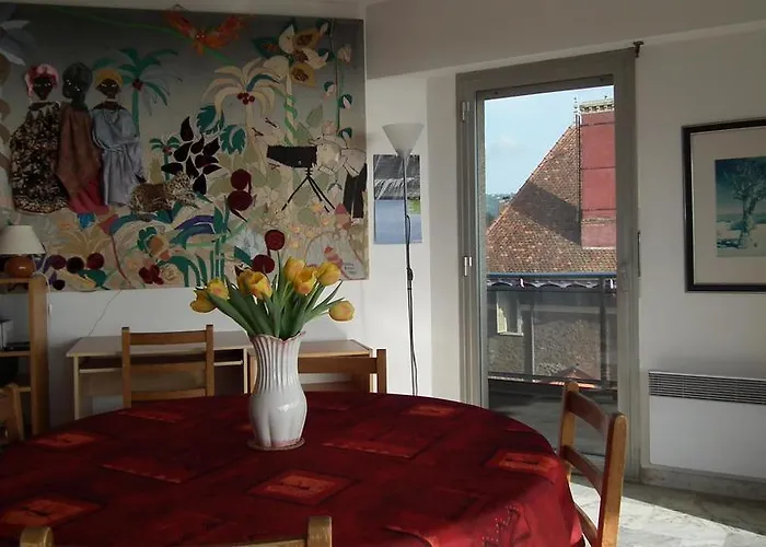 Montmorency * Канны